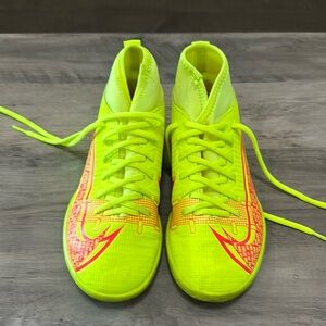 Kid’s Nike Mercurial Indoor Soccer Shoes, Size 2Y